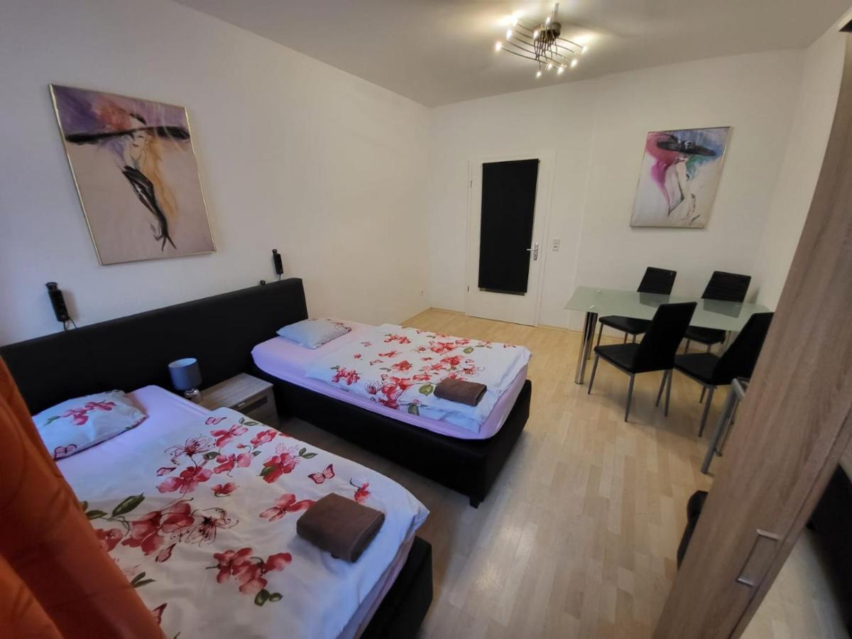Apartmentzimmer Erfurt Bagian luar foto