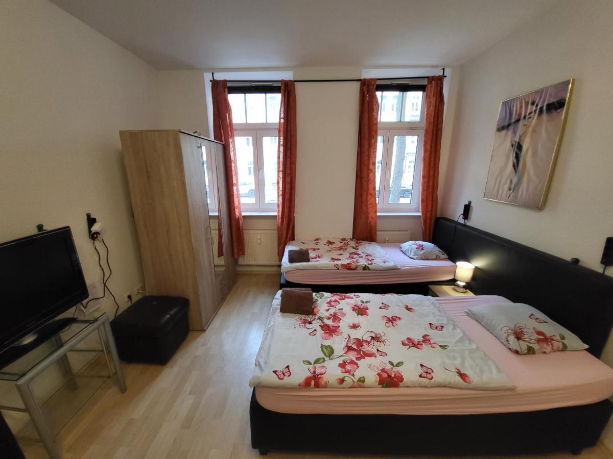 Apartmentzimmer Erfurt Bagian luar foto