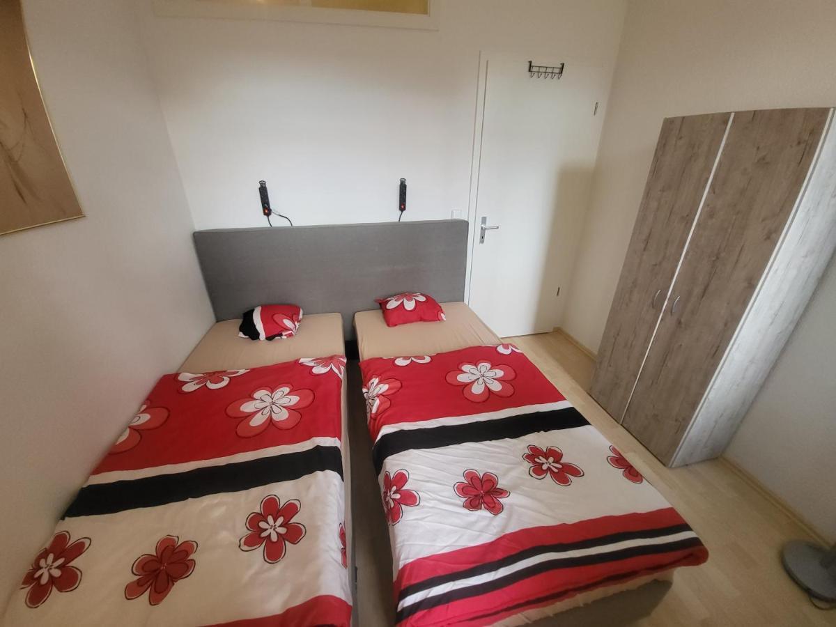 Apartmentzimmer Erfurt Bagian luar foto