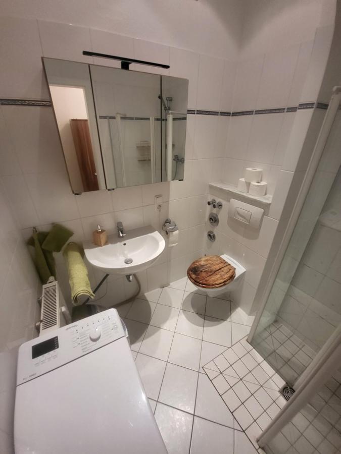 Apartmentzimmer Erfurt Bagian luar foto